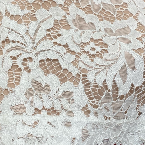 NWT Julia Jordan Knot Neck Halter Lace Ivory / Nude Jumpsuit Size 14. - Picture 8 of 15